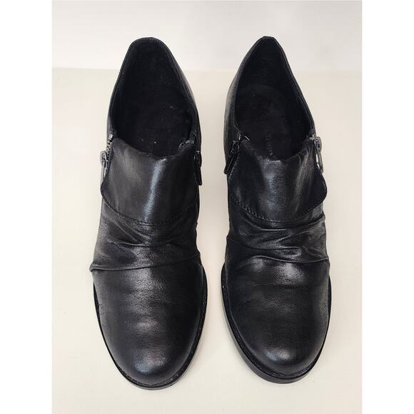 Baretraps Women's Rosamund Black Ankle Booties Side Zippers 10M - Picture 3 of 6